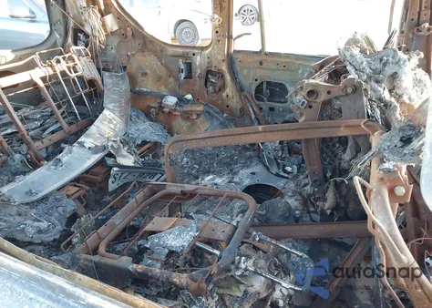 2015 Infiniti Qx80 z USA, uszkodzony, nr VIN JN8AZ2NF9F9572521